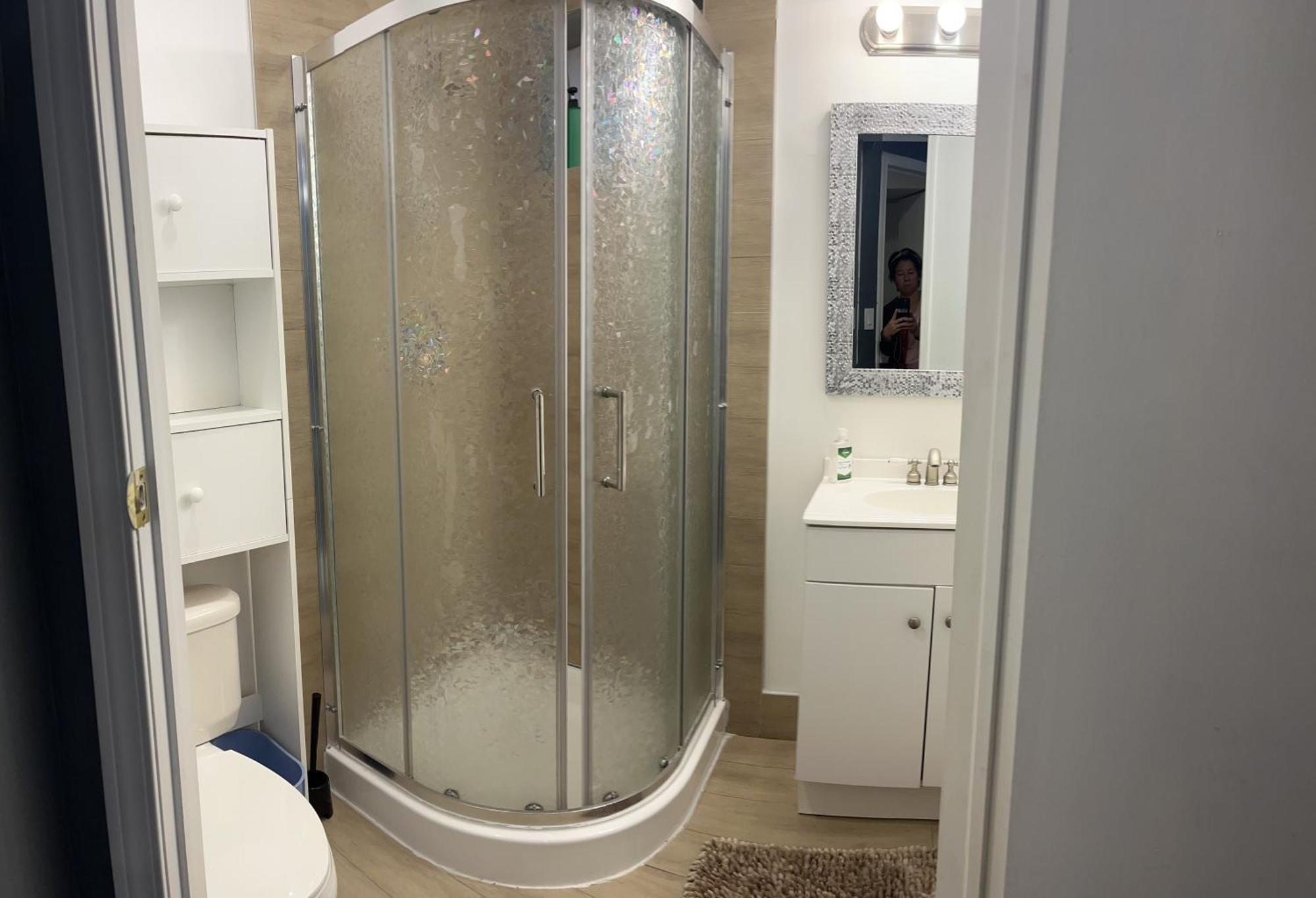 Hidden Valley New Basement Suite With Private Bathroom! YYC Buitenkant foto
