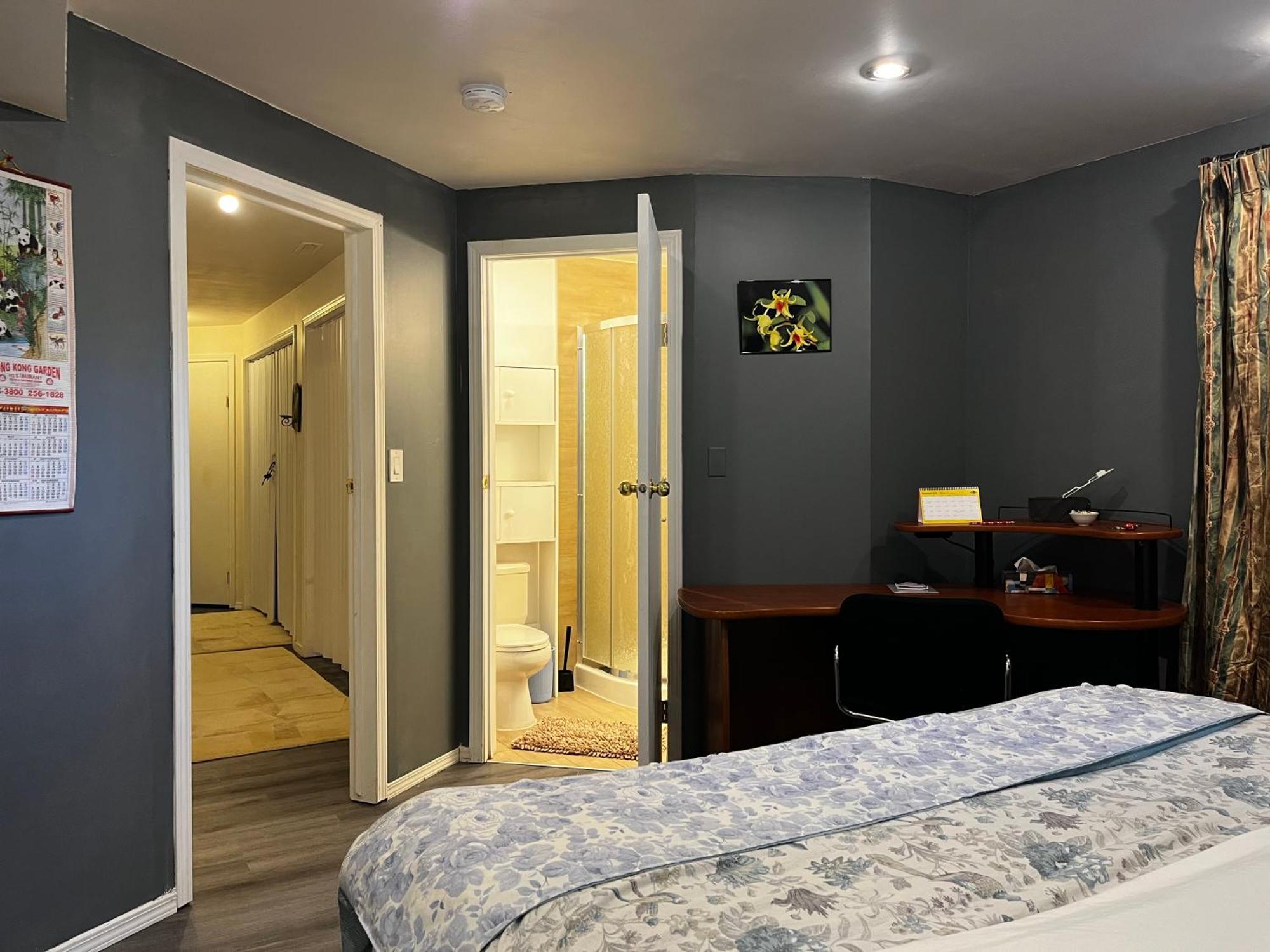 Hidden Valley New Basement Suite With Private Bathroom! YYC Buitenkant foto